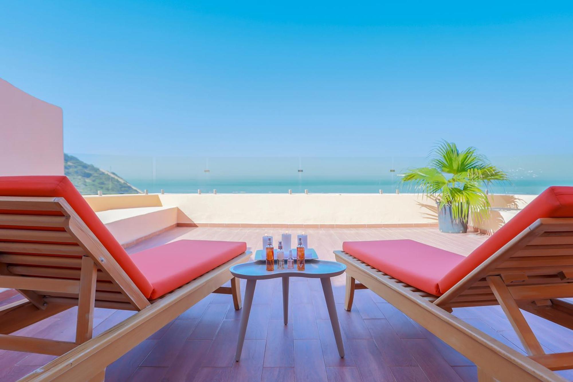 Royal Tulip Korbous Bay Thalasso & Springs (Adults Only) Qorbu Exterior photo View from the rooftop